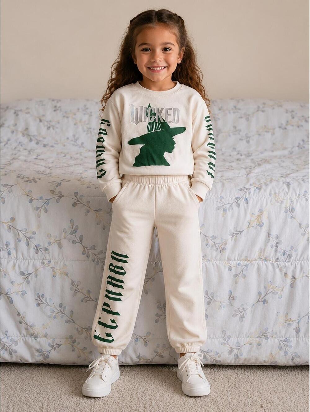 Wicked Matching Sweat Set (Girls Size Small 6) Hoodie And Sweat Pants